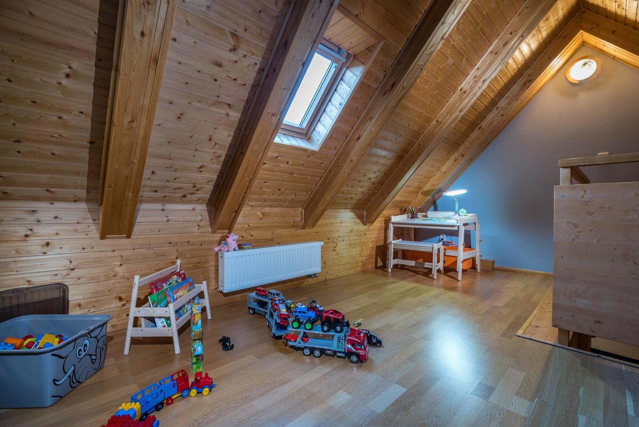 Oddy Villa Stara Lesna Bagian luar foto